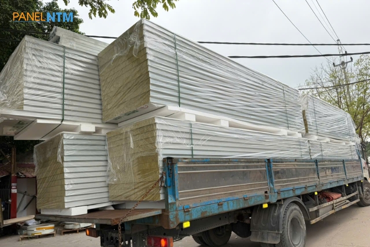 Tấm panel Rockwool vách trong là gì?