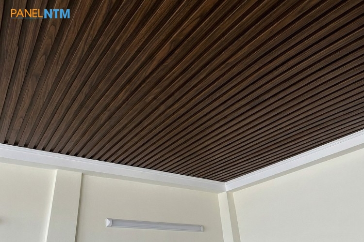 Ốp tường, trần văn phòng – tạo điểm nhấn không gian sang trọng