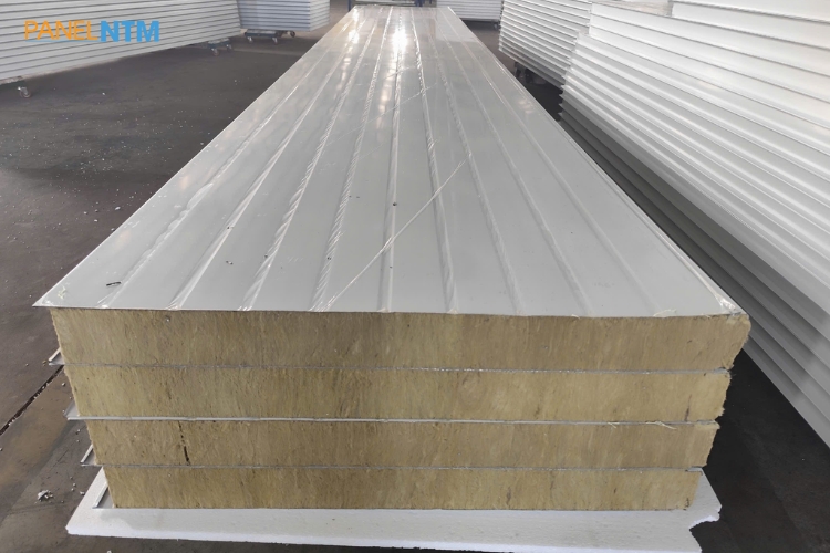 Vách trong panel cách nhiệt bông khoáng