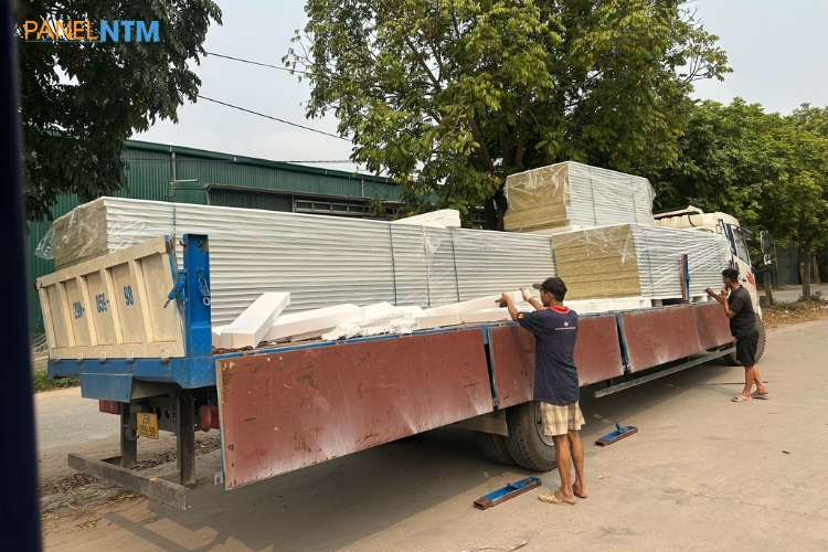Đóng gói panel cẩn thận vận chuyển cho khách