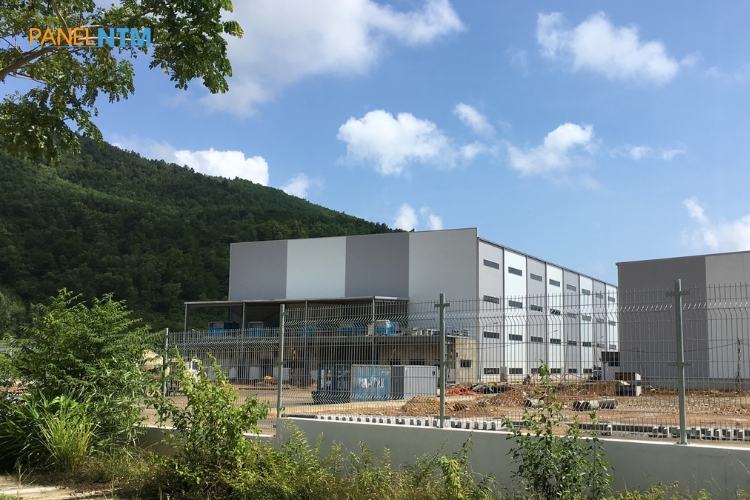 Nhà máy sản xuất linh kiện hàng không vũ trụ Sunshine xây dựng từ panel cách nhiệt