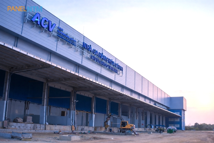 Dự án vách ngoài Nhà ga hàng hoá sân bay Cát bi Hải Phòng