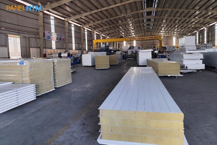 Panel Việt chuyên panel cách nhiệt làm kho lạnh, nhà xưởng