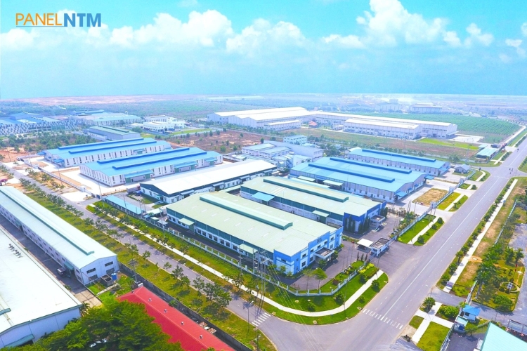 Panel cách nhiệt - Giải pháp cho kiểu nhà phố và nhà xưởng liền kề